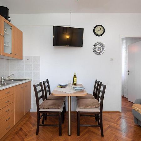 Apartments Lavanda-Kate คิร์ก ภายนอก รูปภาพ